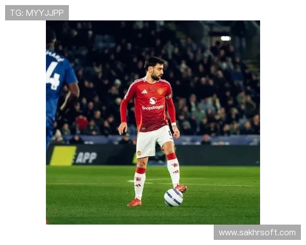 B费传球艺术：通过控制节奏制造防守球员越位瞬间传球的巧妙技巧