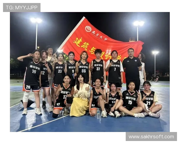 CYBL赛场上段睿骐以超越年龄的从容诠释青春篮球力量竞技精神 CYBL赛场上段睿骐以超越年龄的从容诠释青春篮球力量竞技精神